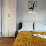 Warszawski Hongkong, Kultowe Miejsce * Varšava