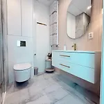 Apartmán Warszawski Hongkong, Kultowe Miejsce *