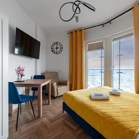 Warszawski Hongkong, Kultowe Miejsce * 바르샤바