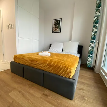 Warszawski Hongkong, Kultowe Miejsce 바르샤바