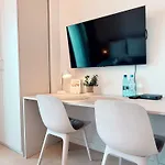 Warszawski Hongkong, Kultowe Miejsce Appartement *