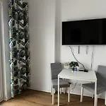 Appartement Warszawski Hongkong, Kultowe Miejsce