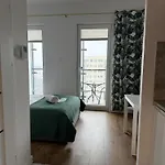 Warszawski Hongkong, Kultowe Miejsce Appartement Varsovie