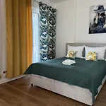 Warszawski Hongkong, Kultowe Miejsce Appartement Varsovie
