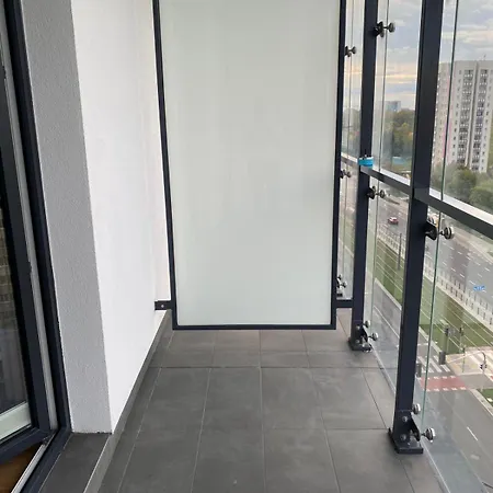 Warszawski Hongkong, Kultowe Miejsce Apartament