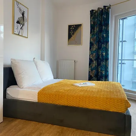 Appartement Warszawski Hongkong, Kultowe Miejsce