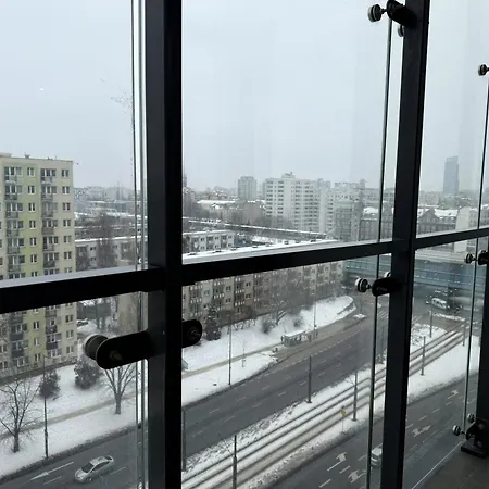 Warszawski Hongkong, Kultowe Miejsce Apartamento *