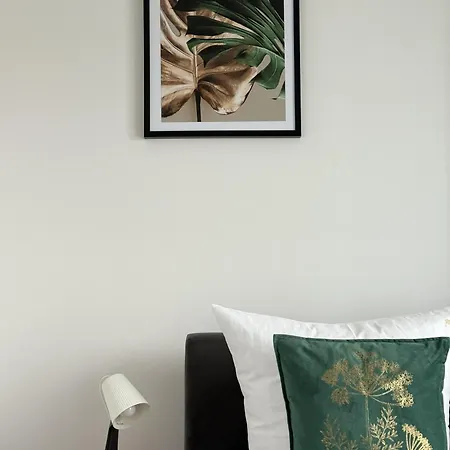 Apartment Warszawski Hongkong, Kultowe Miejsce *