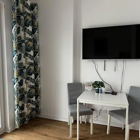 Appartement Warszawski Hongkong, Kultowe Miejsce