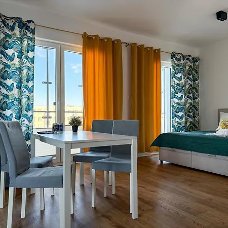 Warszawski Hongkong, Kultowe Miejsce Appartement