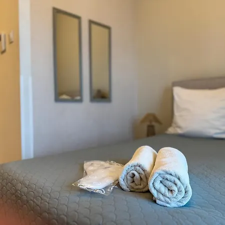 Warszawski Hongkong, Kultowe Miejsce Apartmán *