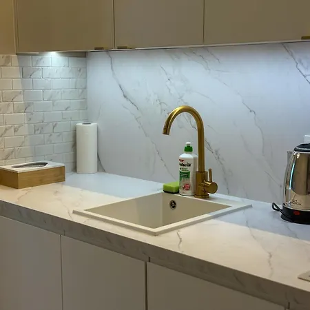 Appartement Warszawski Hongkong, Kultowe Miejsce Varsovie
