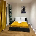 Warszawski Hongkong, Kultowe Miejsce Warschau