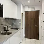 Appartement Warszawski Hongkong, Kultowe Miejsce Warschau